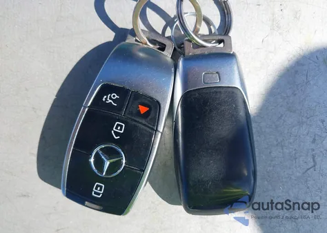 2018 Mercedes-Benz S 560 из США, поврежденный, VIN WDDUG8DB2JA394416